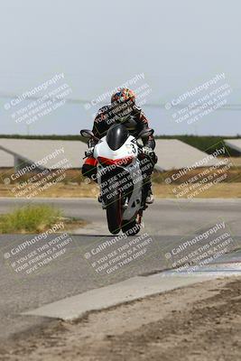 media/May-26-2025-Lets Ride (Mon) [[3bf1de1d65]]/C Group/1240pm (Wheelie Bump)/